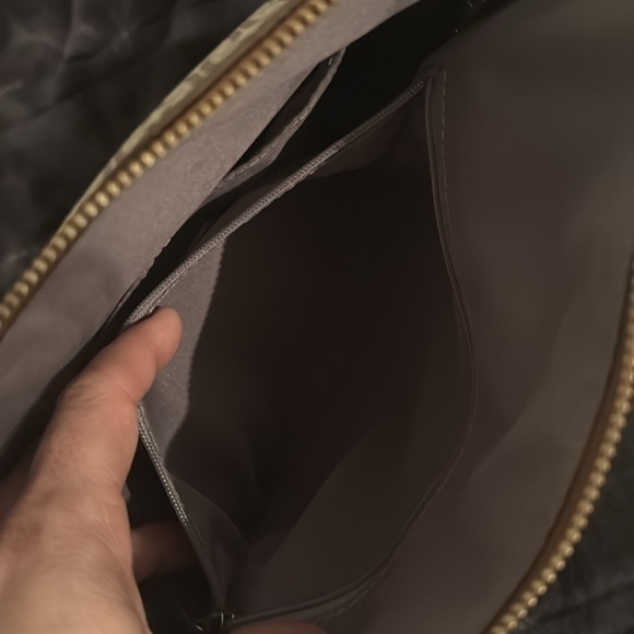 Fossil backpack/purse with multiple pockets. Adjustable straps. Cream and tan. - Picture 6 of 8